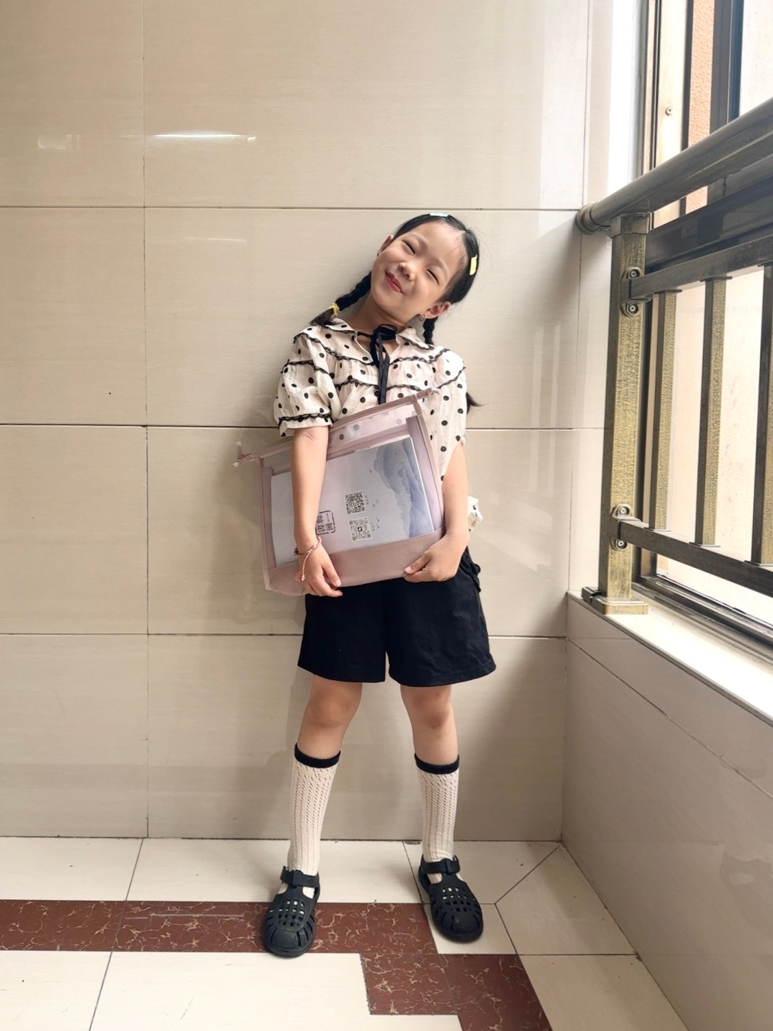 一觉醒来又这个体重了 怎么又回到气球体质了？送完孩子去学书法 准备去趟超市买点菜