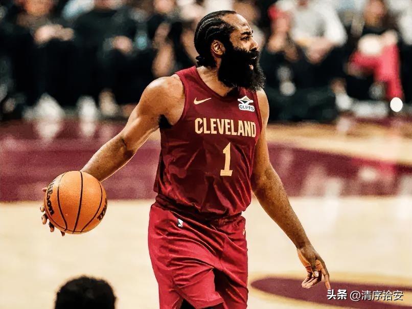 东契奇和哈登都是NBA顶级的持球大核，但两人的区别不在得分或助攻数据上，而在于进