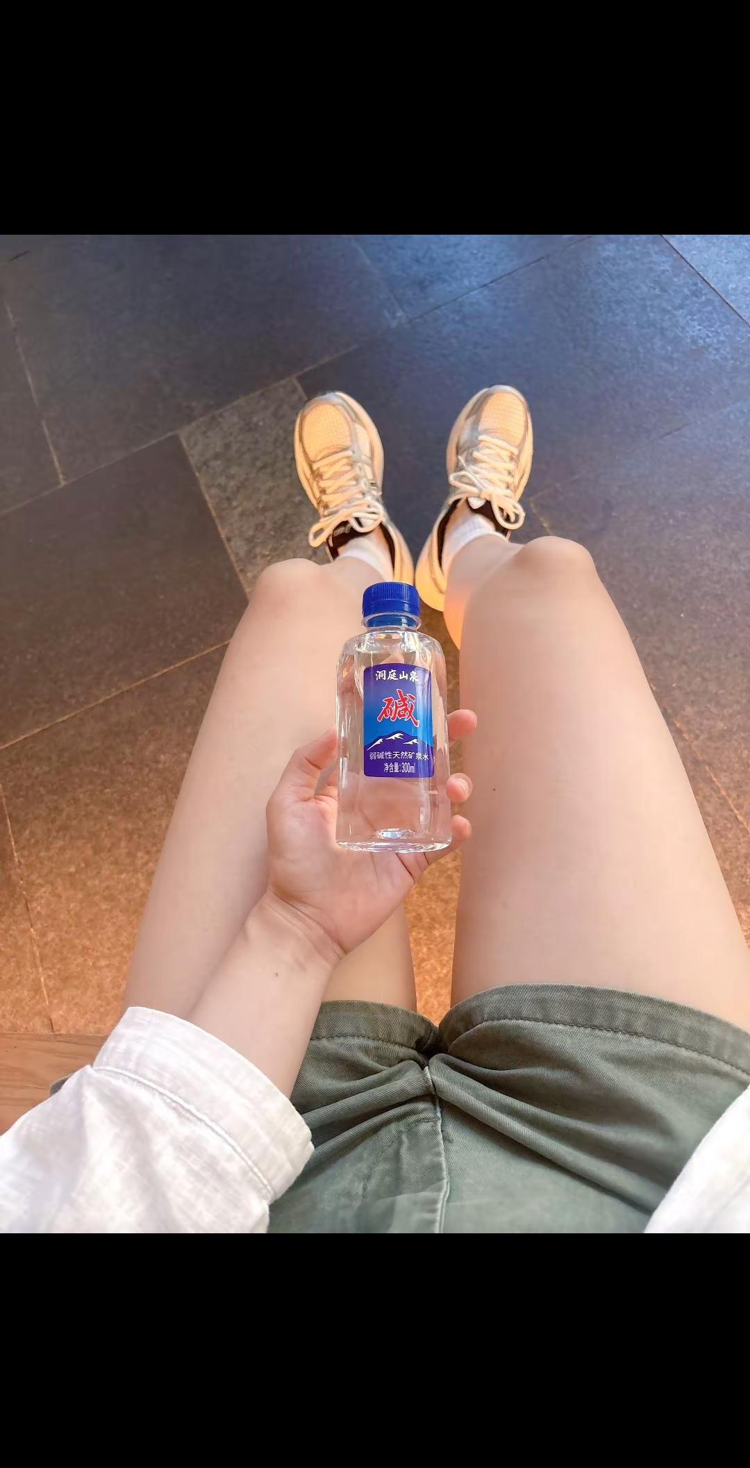 你出现在我诗的每一页