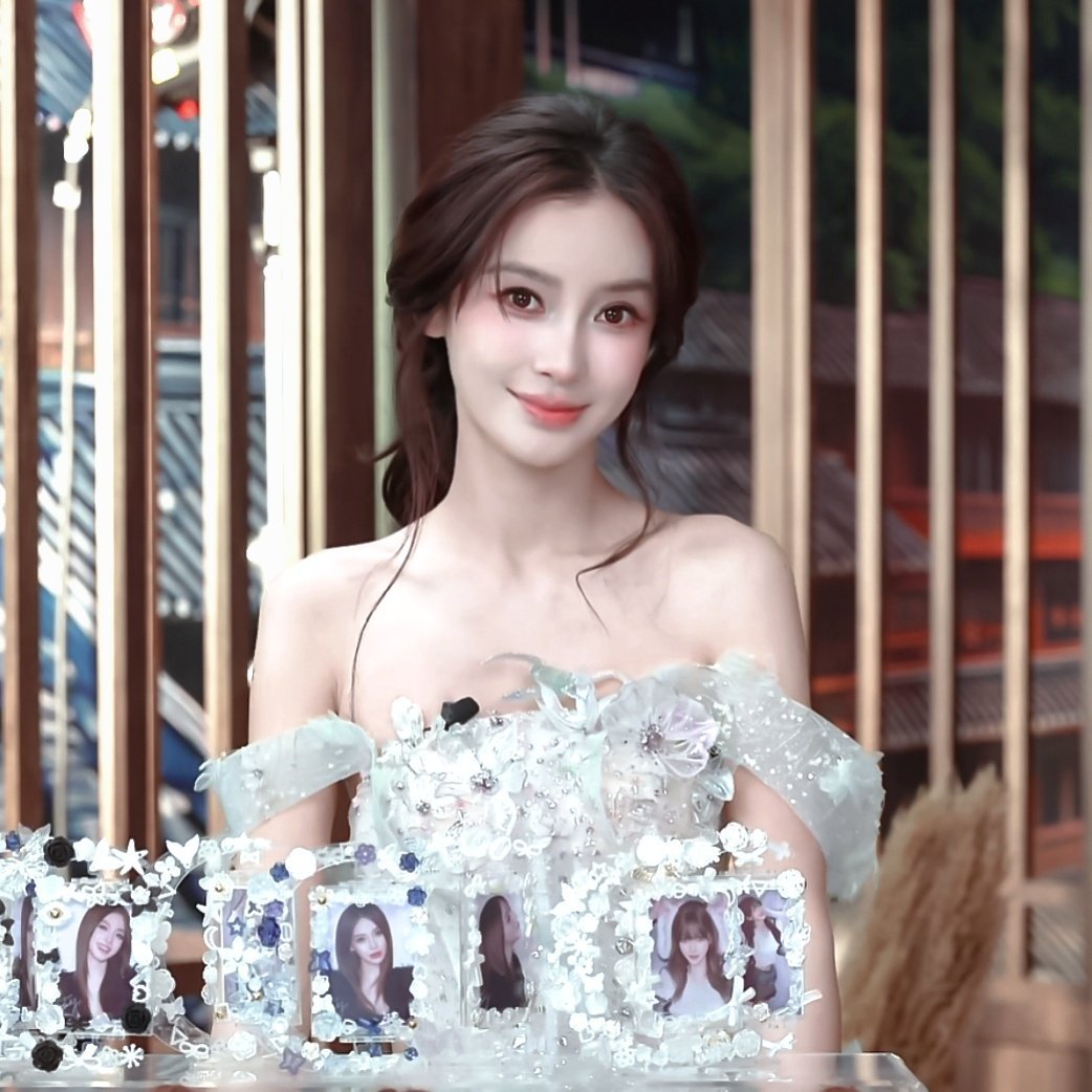 angelababy ⼁杨颖 你的存在 治愈我 . ˖🐰✧⁺.