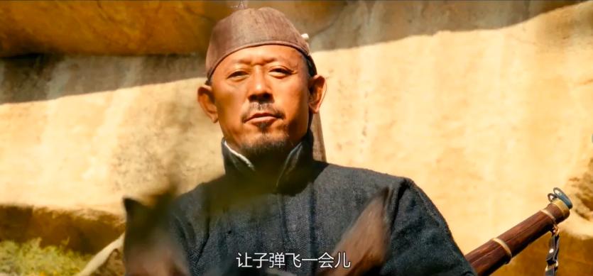 《让子弹飞》：一场枭雄的智斗，与一群愚民的觉醒。

民国年间，崇山峻岭之间，一列