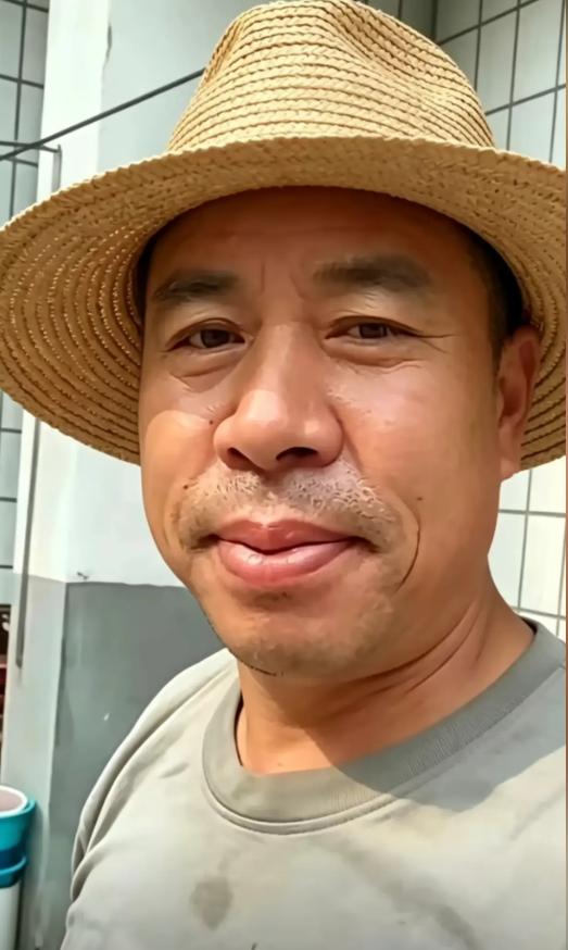 人不可貌相，海水不可斗量！就这么个平淡无奇的人，惹得西平县的夏天如此的不清静！戴