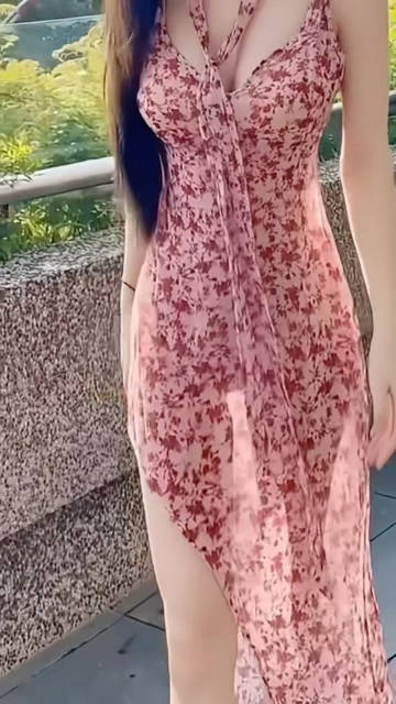 最爱的碎花裙 很方便……