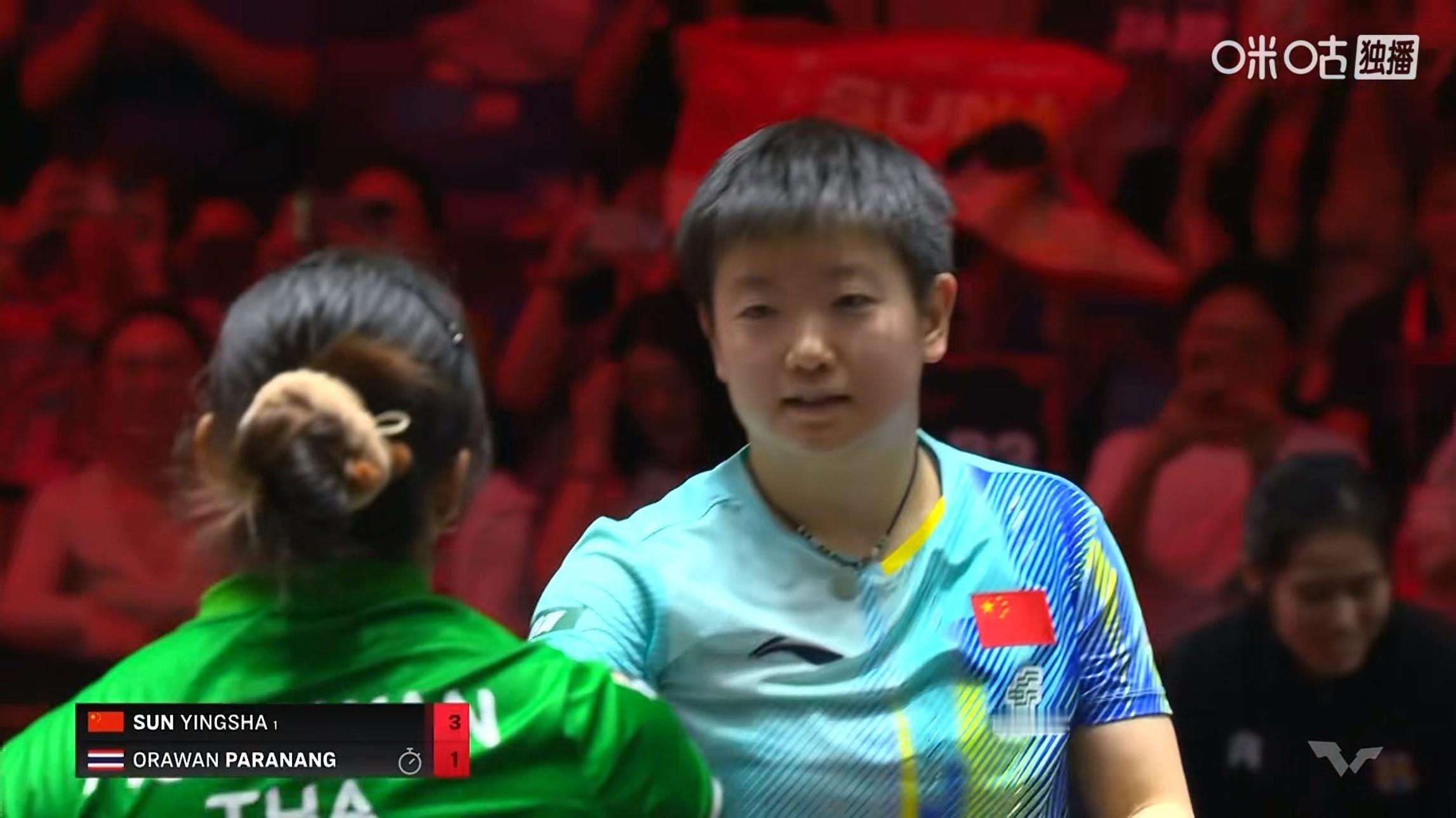 孙颖莎3比1帕拉南(11-2，7-11，11-5，11-6)晋级WTT新加坡大满