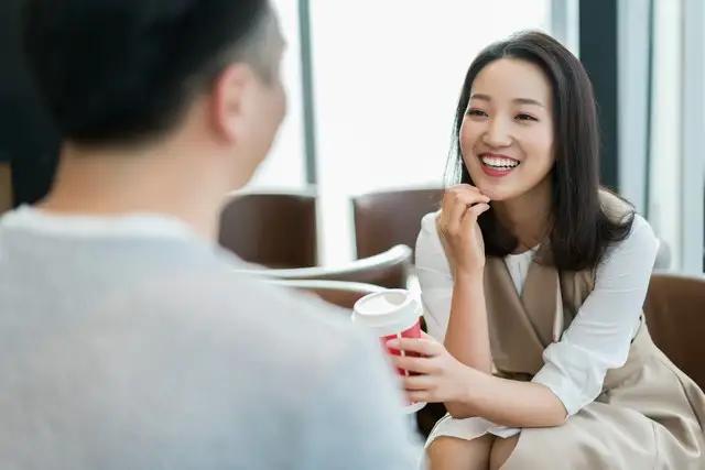 【惊爆！女子相亲竟只为吃霸王餐？男生这波操作太解气！】

家人们谁懂啊！现在相亲