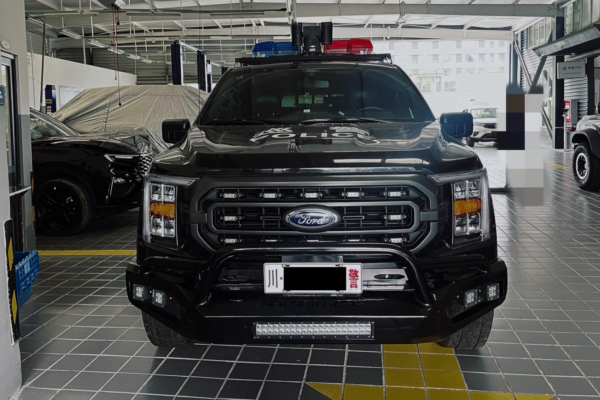 福特Ranger特警专用车，这气质够味。特警专用，这应该路上没人拦截了吧