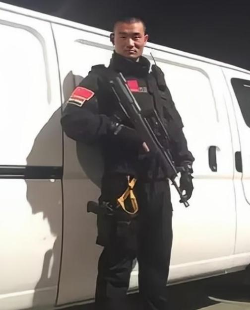 2012年，陕西一小伙为了上百万薪酬，签下死亡合同，冒险到伊拉克当雇佣兵，3年后