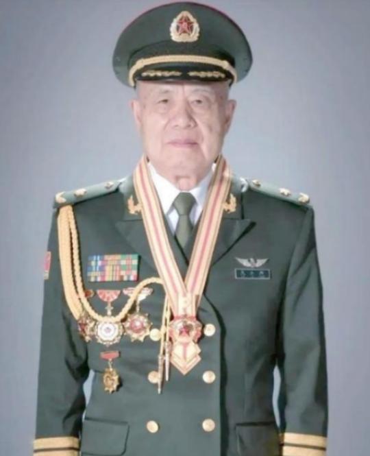 国外军事专家推算，美俄一旦开战，全球可能死亡50亿人。但如果战争发生在中美之间，