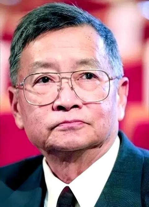 梁启超的孙子，梁思成和林徽因唯一的儿子，北大校长周培源的女婿——这样一个人，37