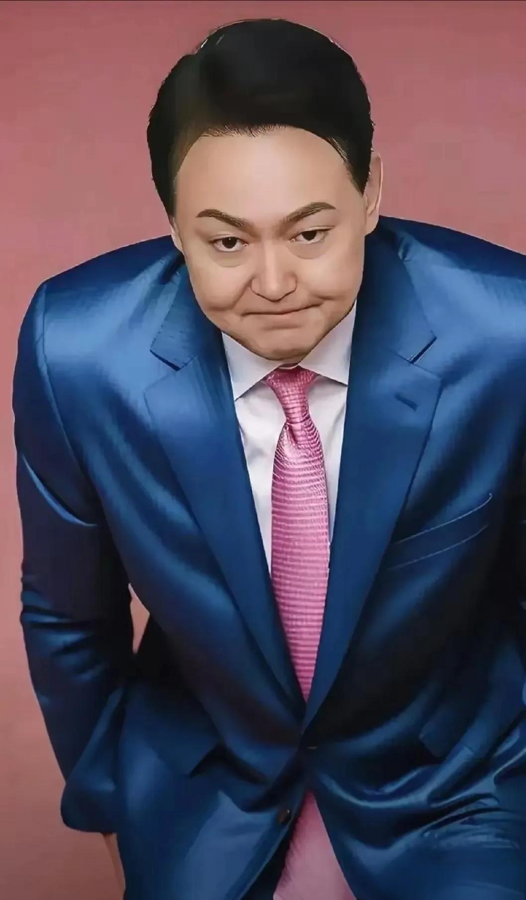 就在刚刚
伊锡悦在拘留所里玩起"躲猫猫"
8月1日，韩国前总统尹锡悦居然在拘留所