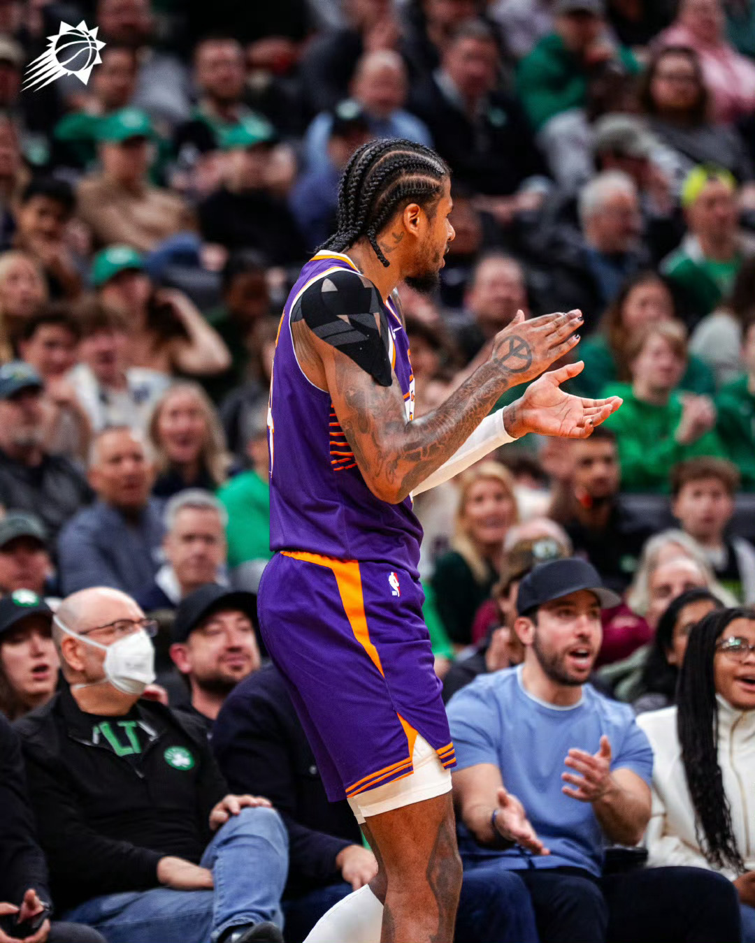 又是跟上一场打猛龙时，一模一样的最后时刻。这是最难受的比赛结果，既没赢下比赛，也