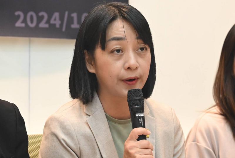 王婉谕于12月31日指出2026年度行政部门总预算案至今仍未“付委审查”，正式创