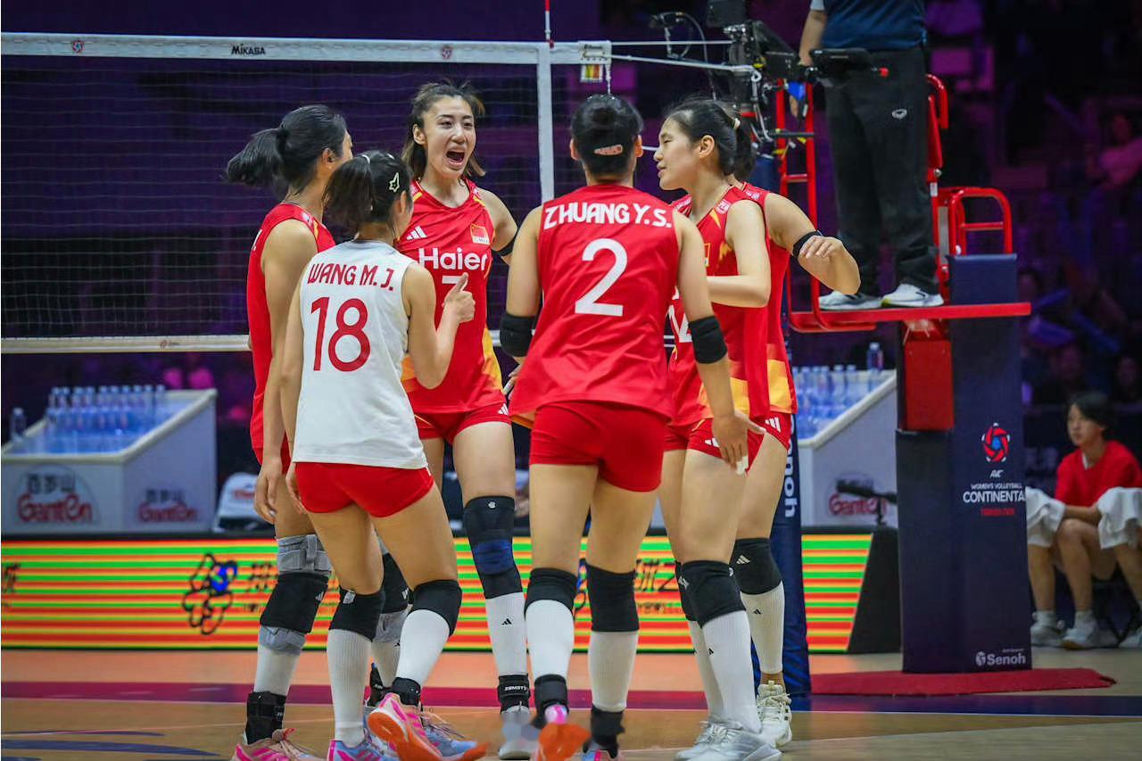 2026女排亚锦赛 韩国女排争了一口气，第一局打到31比33，可惜局点没能化成局