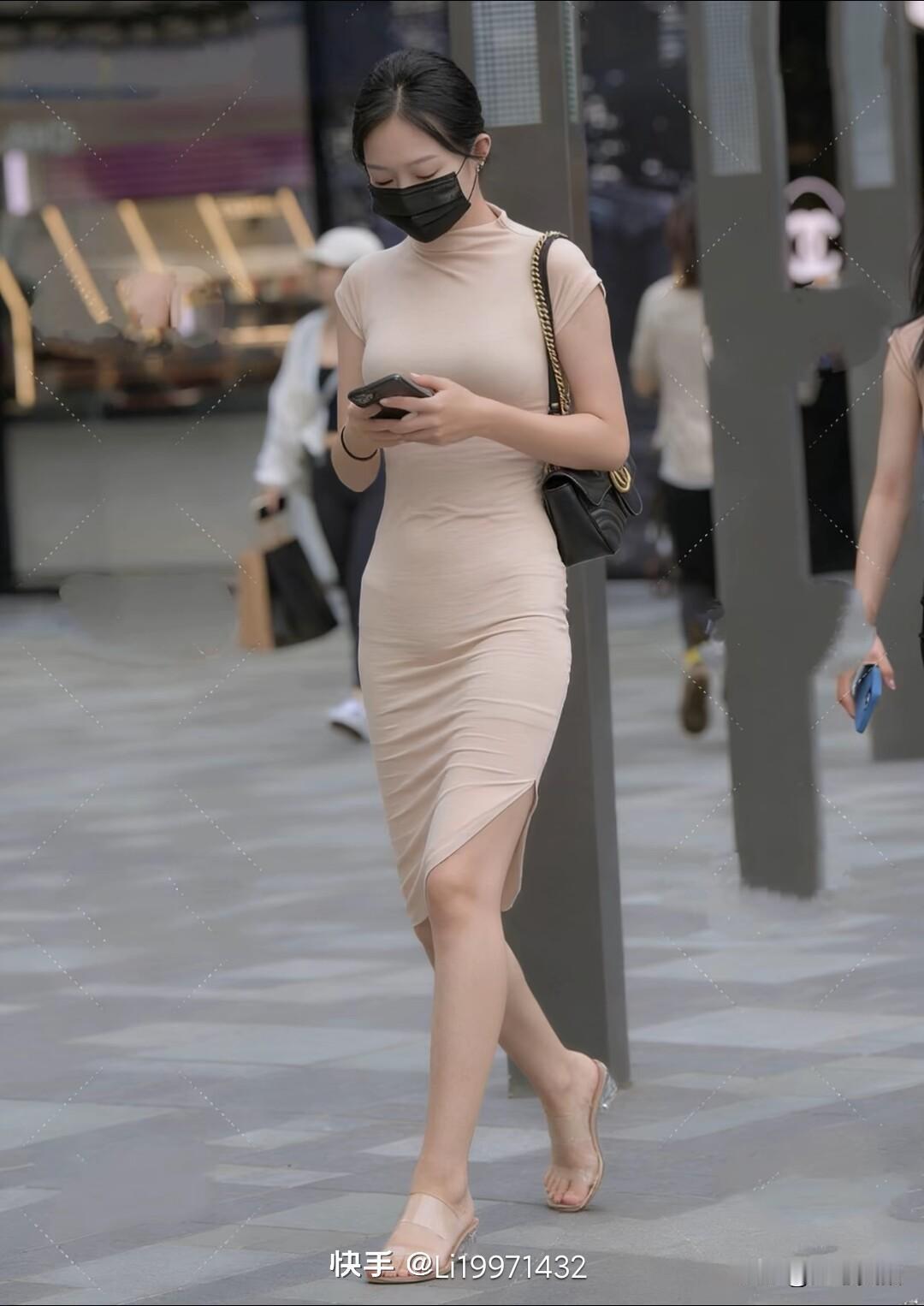 优雅都市女性，时尚穿搭指南职场穿搭怎样更显女人味? 知性女生穿搭 都市轻熟女穿搭