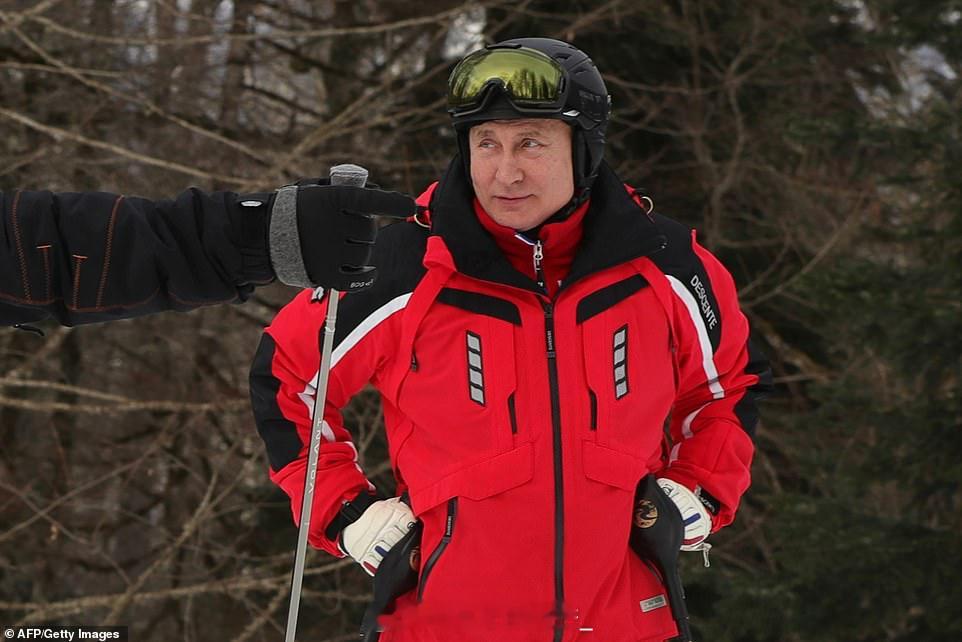 瓦洛佳小朋友[超话]  乖乖 ​​​