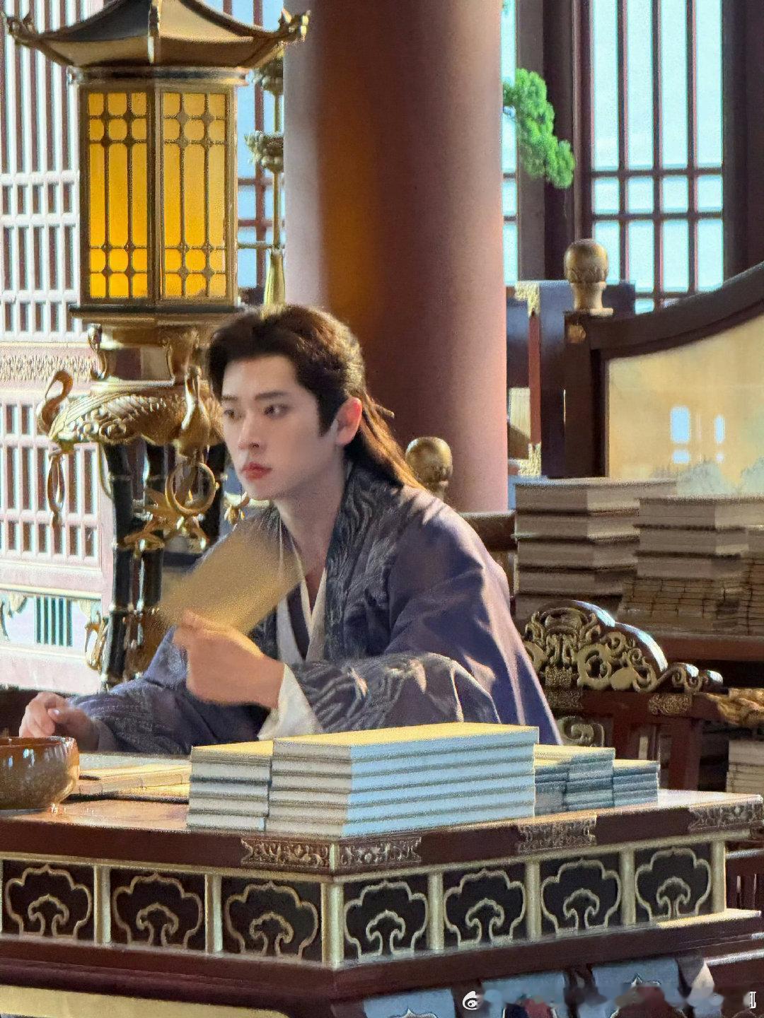 丞磊 她出现那一刻就远超盟友剧集成何体统 他等待多年的同类终于出现 这种心情隔着