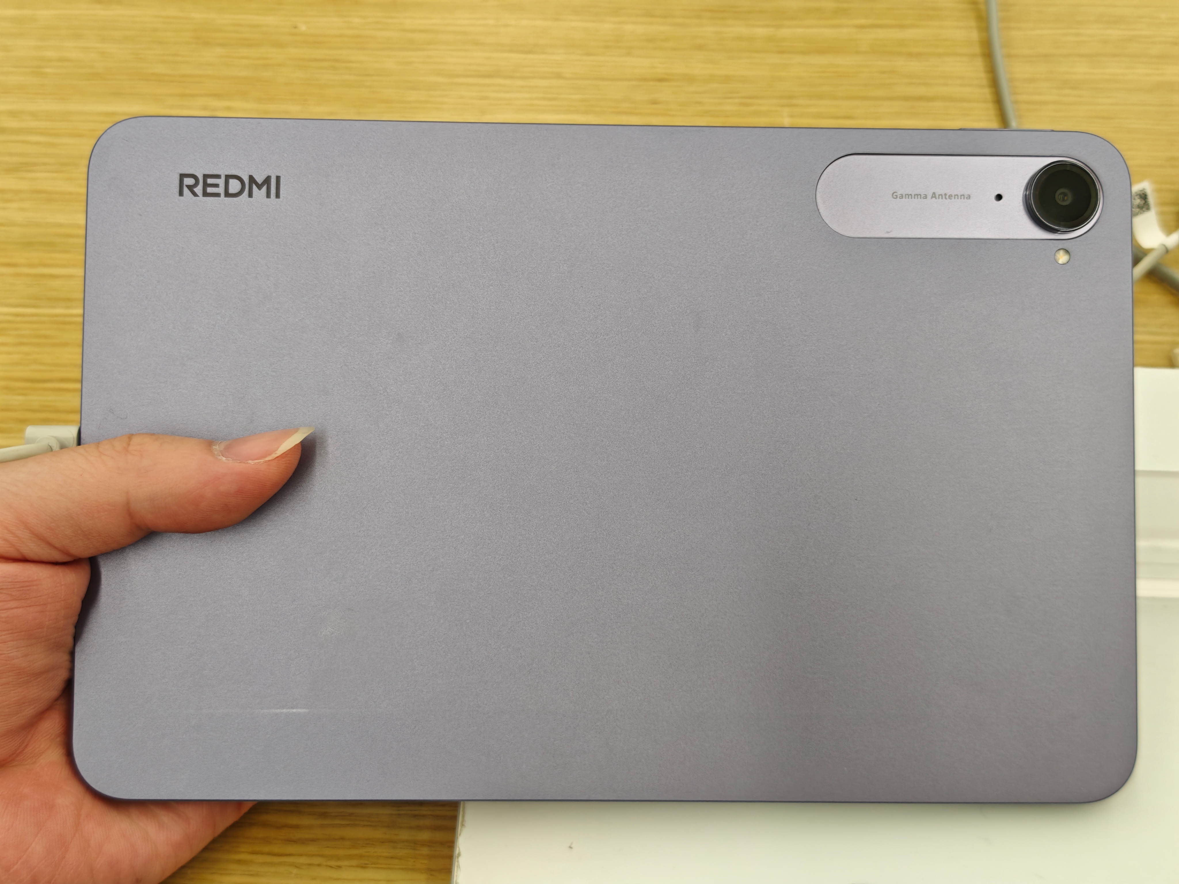 有些爱打游戏的朋友，问我要不要买游戏手机、游戏平板我一般都是推荐买游戏平板，因为