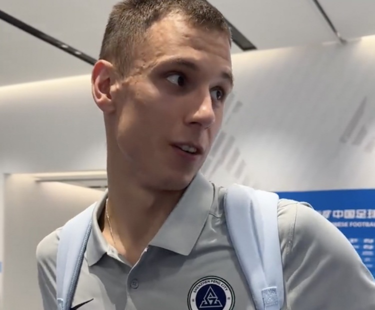 队友调侃本科维奇晋升为“博士”，本人回应：我也笑得不行