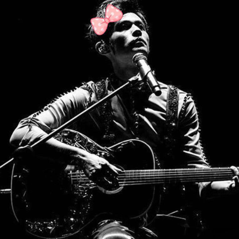 周杰伦[超话]  出道25周年快乐🎊 ​​​