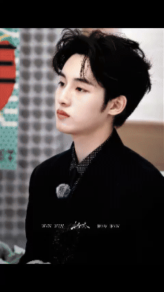 董思成吐槽尹子维脾气大董思成为了省钱点儿童套餐 预算只有5000块，董思成直接点