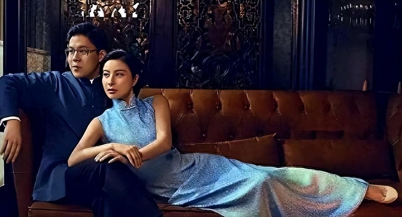 同是“豪门贵妇”，为何郭晶晶比徐子淇更有气质，比baby更旺夫？
郭晶晶是个气质