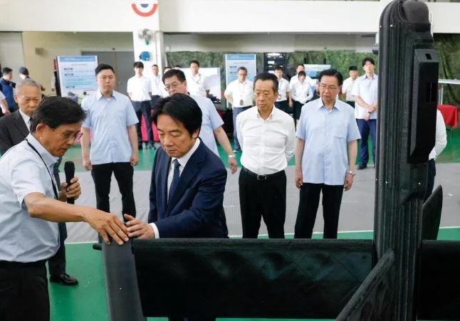 台湾“军方”作战演练首次加入攻击型无人机。

台湾军方本周举行的联合作战演练首次