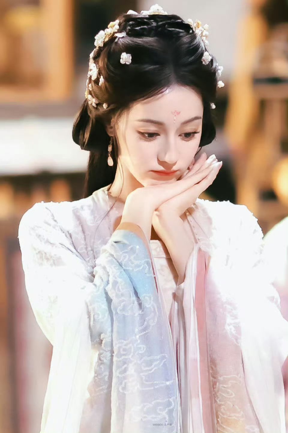 马丽杨迪组合名迪丽热巴把这三个人想在一起的绝对是个神人哈哈哈哈，迪丽热巴也是一个