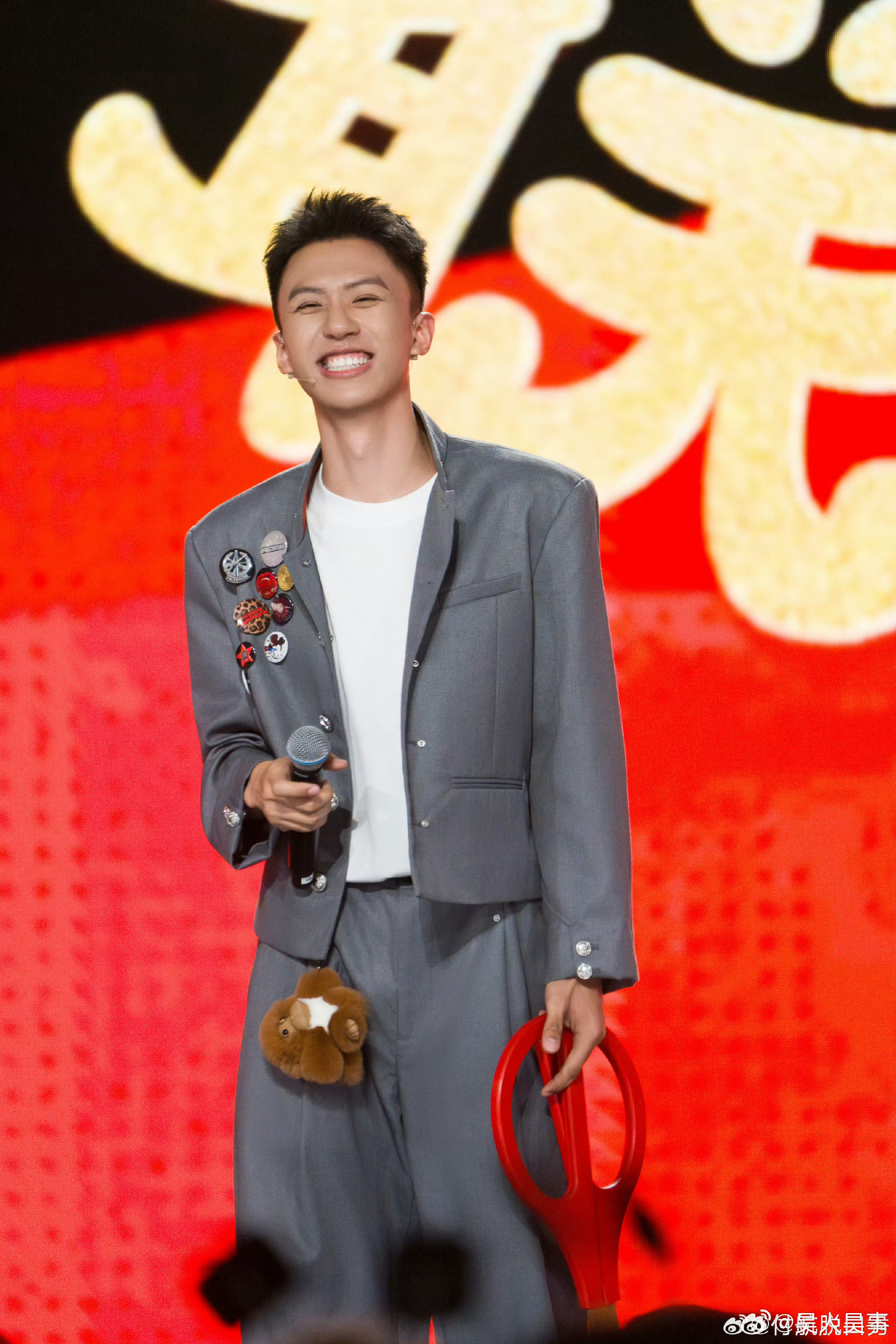 付航和小黄人凑不出一个安静的电影小黄人与大怪兽笑不活了！付航配音新角色古米，活力