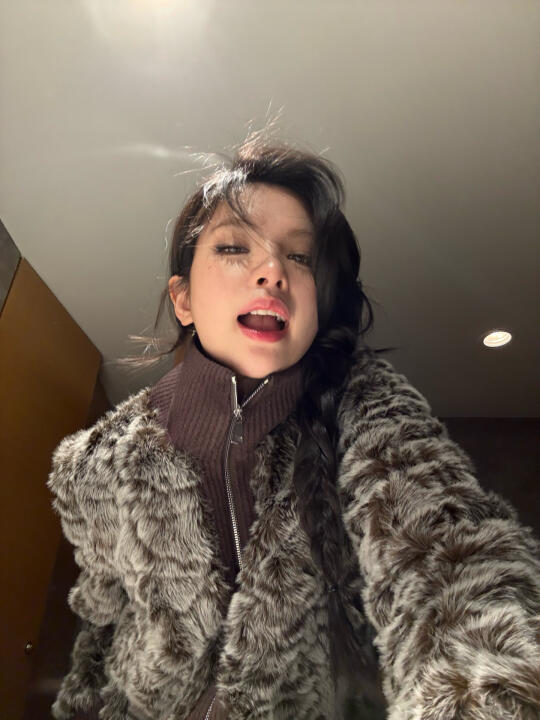 爱说废话😛😛