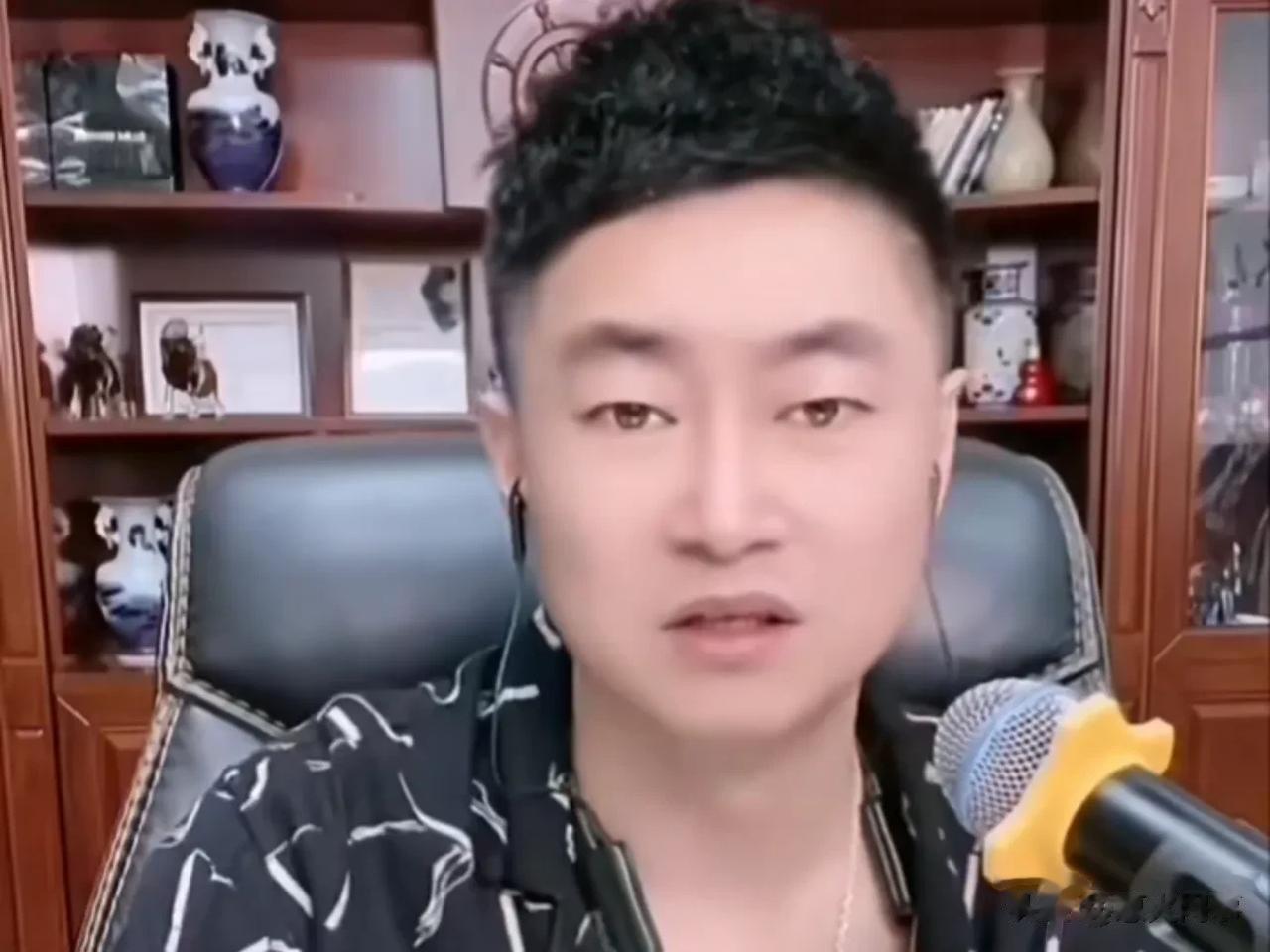 九天吐槽辛巴是你自己给别人机会干你的

榴莲之战后，辛巴又怒怼了电商大虾套路，揭