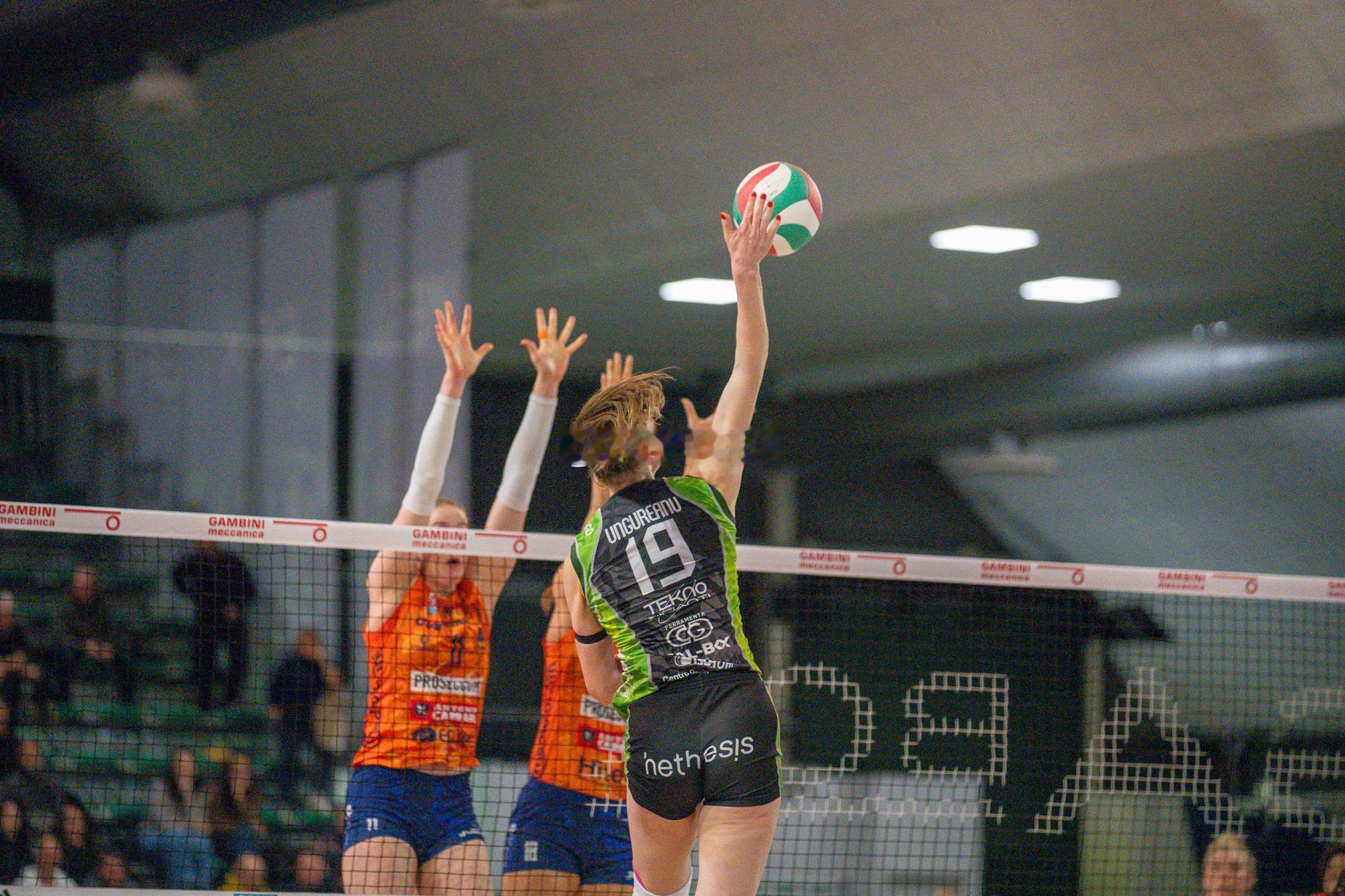 【技术统计】2025-2026意大利女排超级联赛常规赛第21轮瓦莱福利亚0-3科