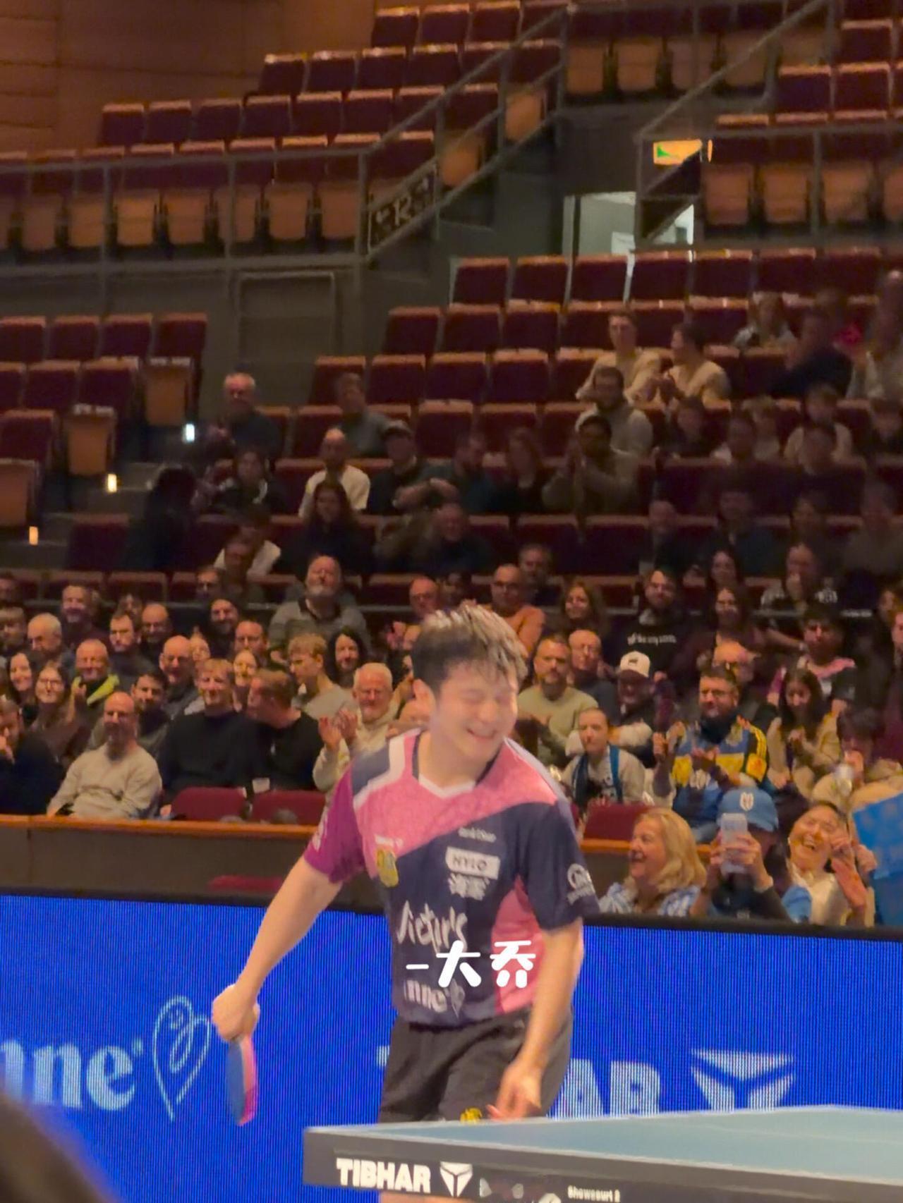 樊振东新可爱庆祝动作，欧冠首秀赢了！
又被可爱到了，这庆祝动作太爱了，这是小胖，