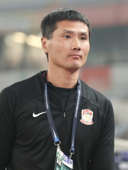 记者：惨败后不会再有很多人喊佳一执教国足