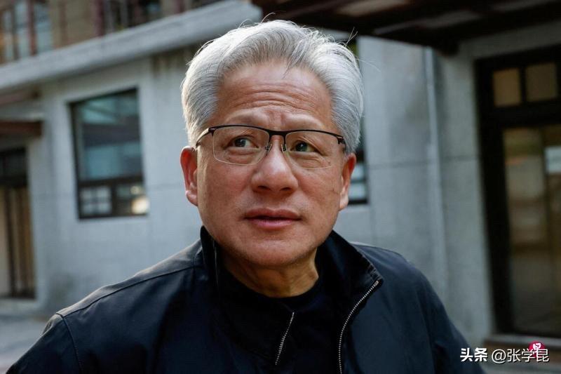 联合早报今天写道：“英国媒体报道，美国英伟达首席执行官黄仁勋将加入中国清华大学经