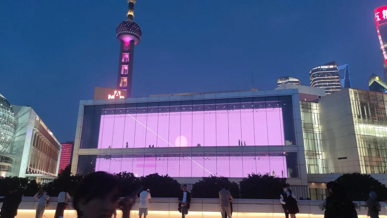 如何才能在这大上海立足，买套房子230万以内，或者300万以上的，都是太难了