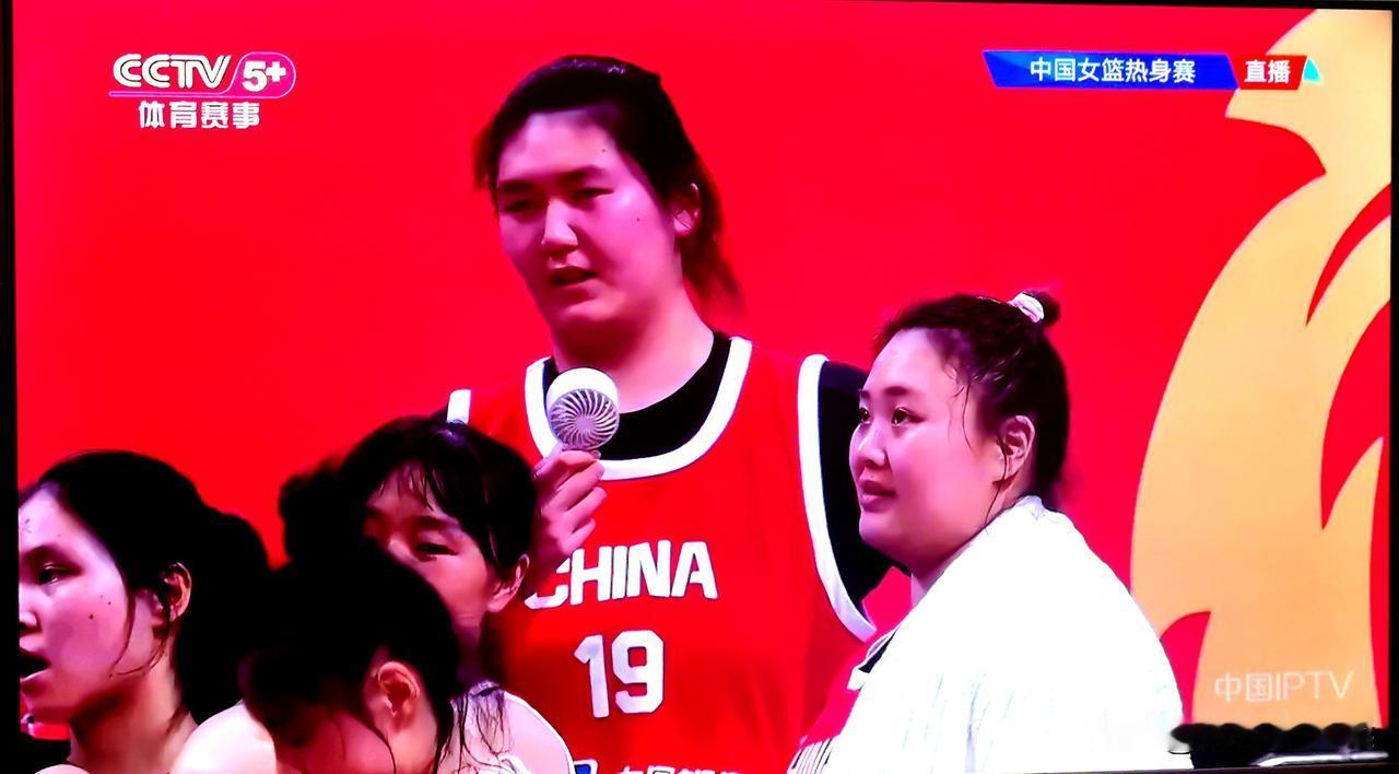 中国女篮热身赛第二场赢了尼日利亚，张子宇定海神针，球队问题依旧
女篮热身赛第二场