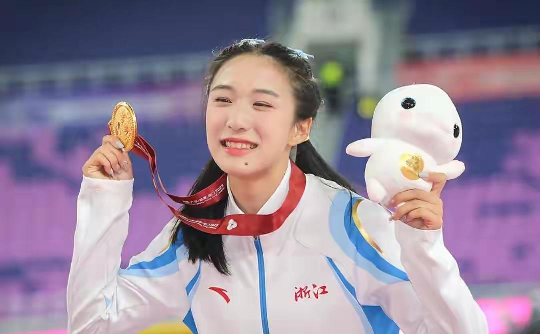 陈妤颉现在什么水平？亚洲独一档奥运会能进半决赛，世界排名第74小孩姐是个人才，有