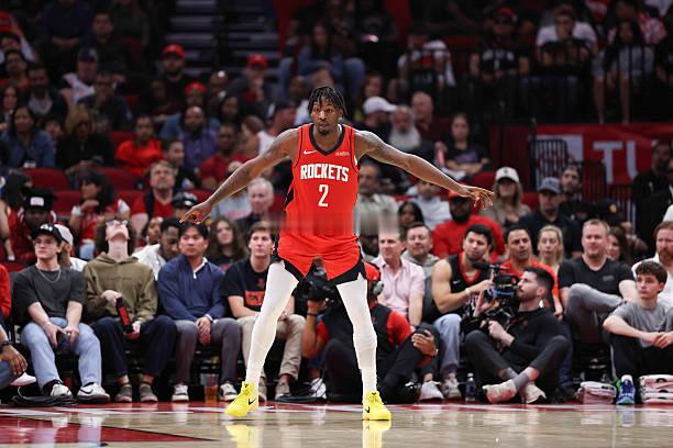 之前一度以为，芬尼-史密斯状态疑似有些恢复了，即使手感还是不行，好歹在防守端能够