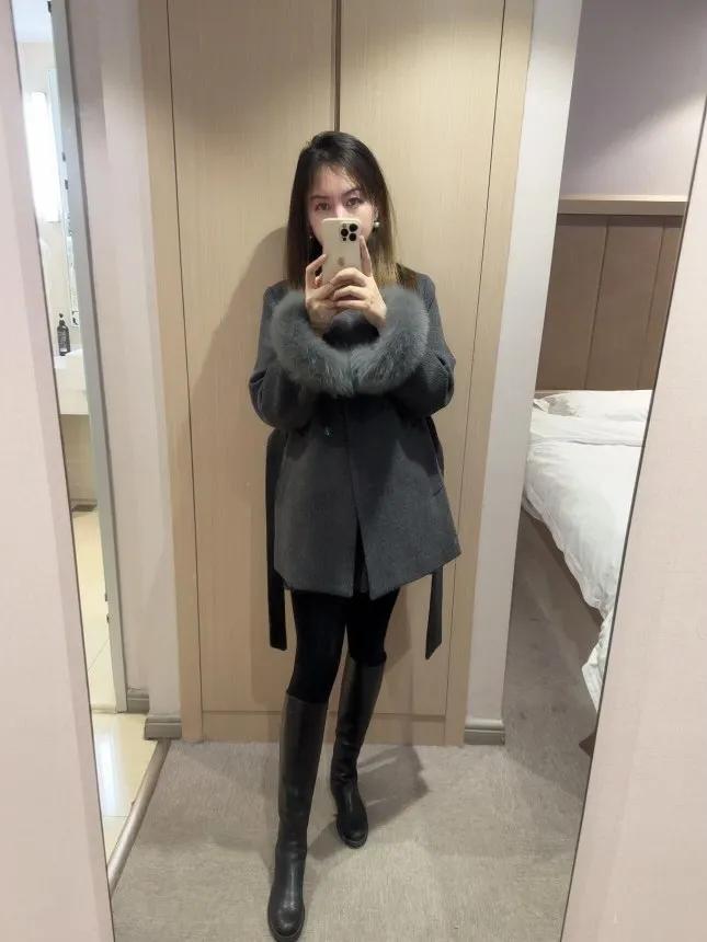 毛绒外套+黑色长靴，温暖又时尚！还是怀念夏天的裙子[灵光一闪]御姐 高跟鞋 大长