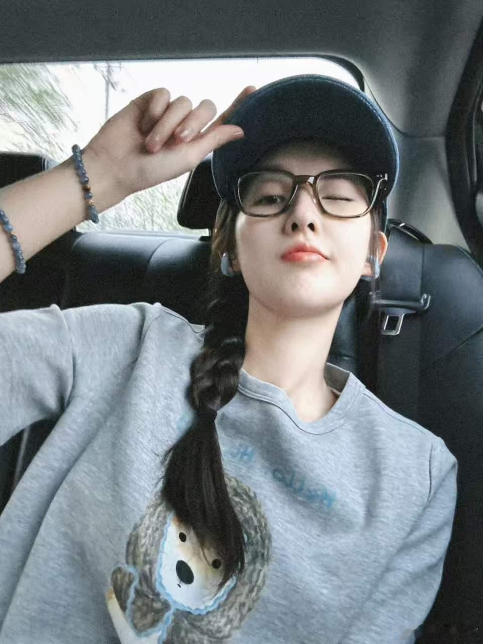 王安宇王玉雯cha我真的特别爱你手势舞 王安宇王玉雯网速过于快了 你好星期六搞怪
