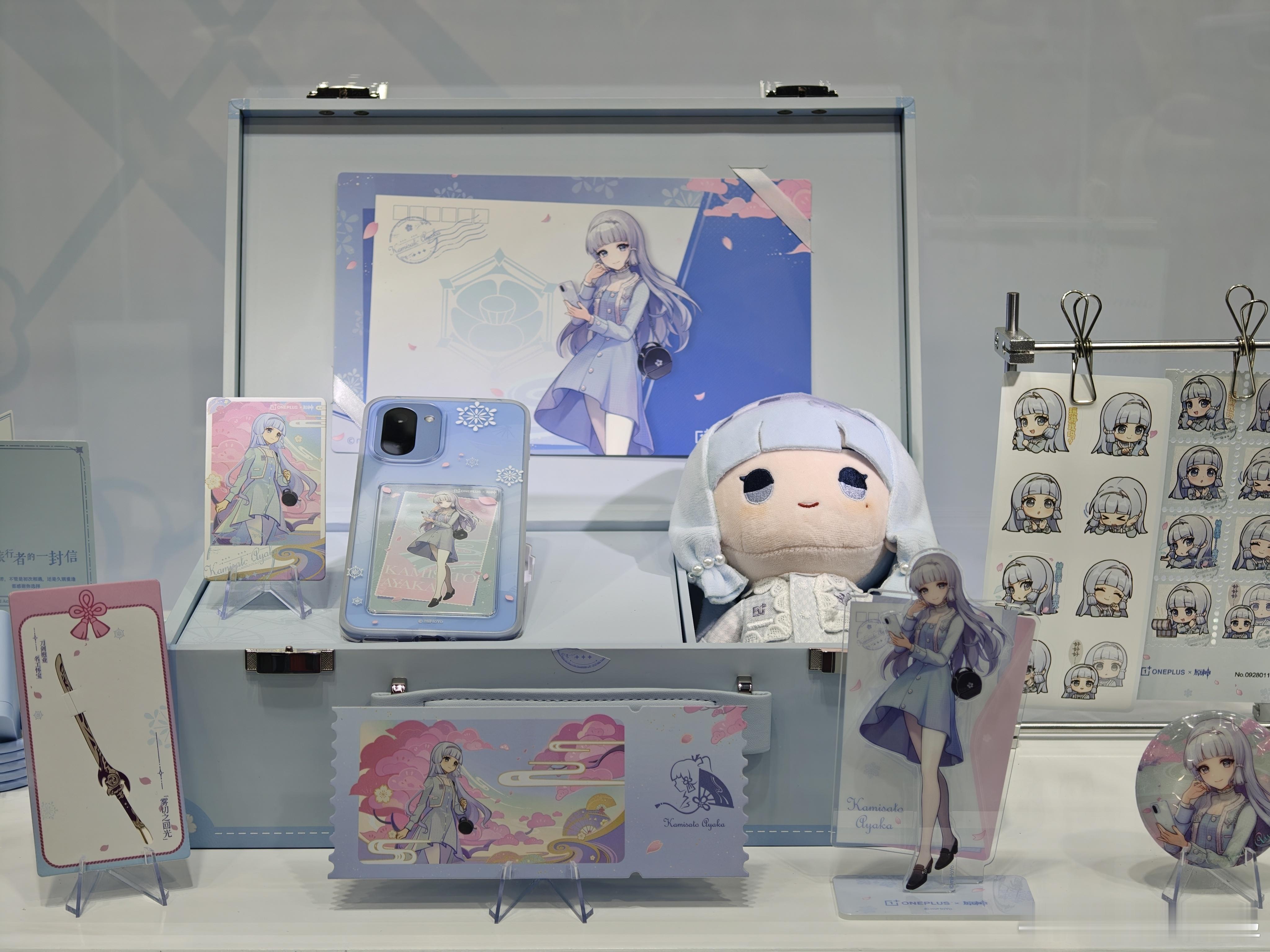 实拍几张一加Ace6T原神神里绫华定制机，来自一加的定制诚意，感觉怎么样？一加A