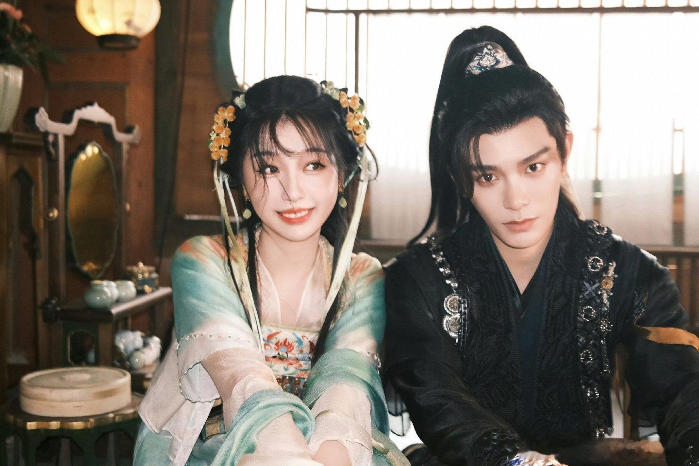 #永夜星河[超话]#“凌霄花的凌 妙不可言的妙 单子一个表 叫子期”啊！也太好磕