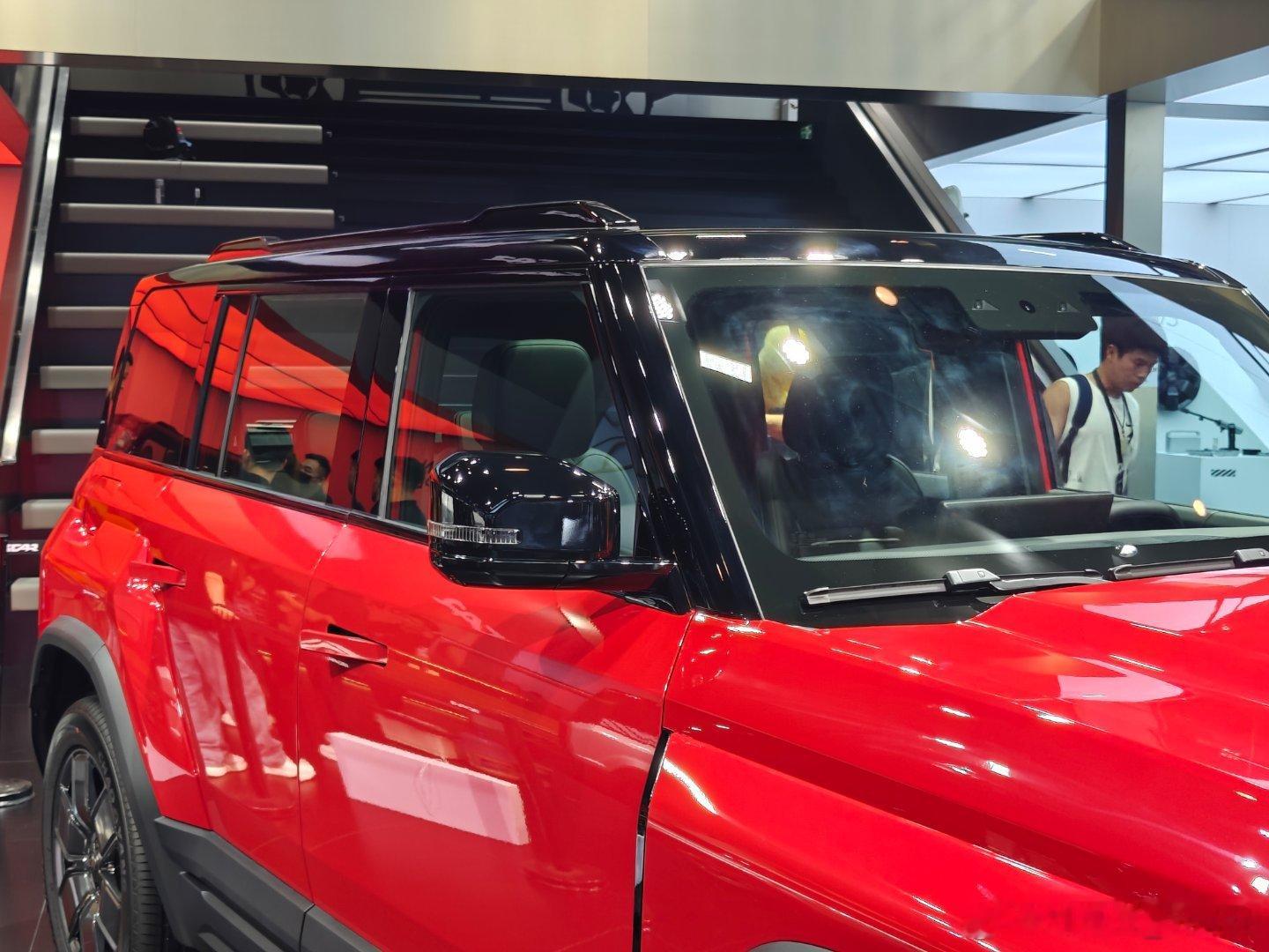 明确禁止全隐藏式门把手终于提上日程了这玩意就跟高铁车票电子化一样真的需要有人持续