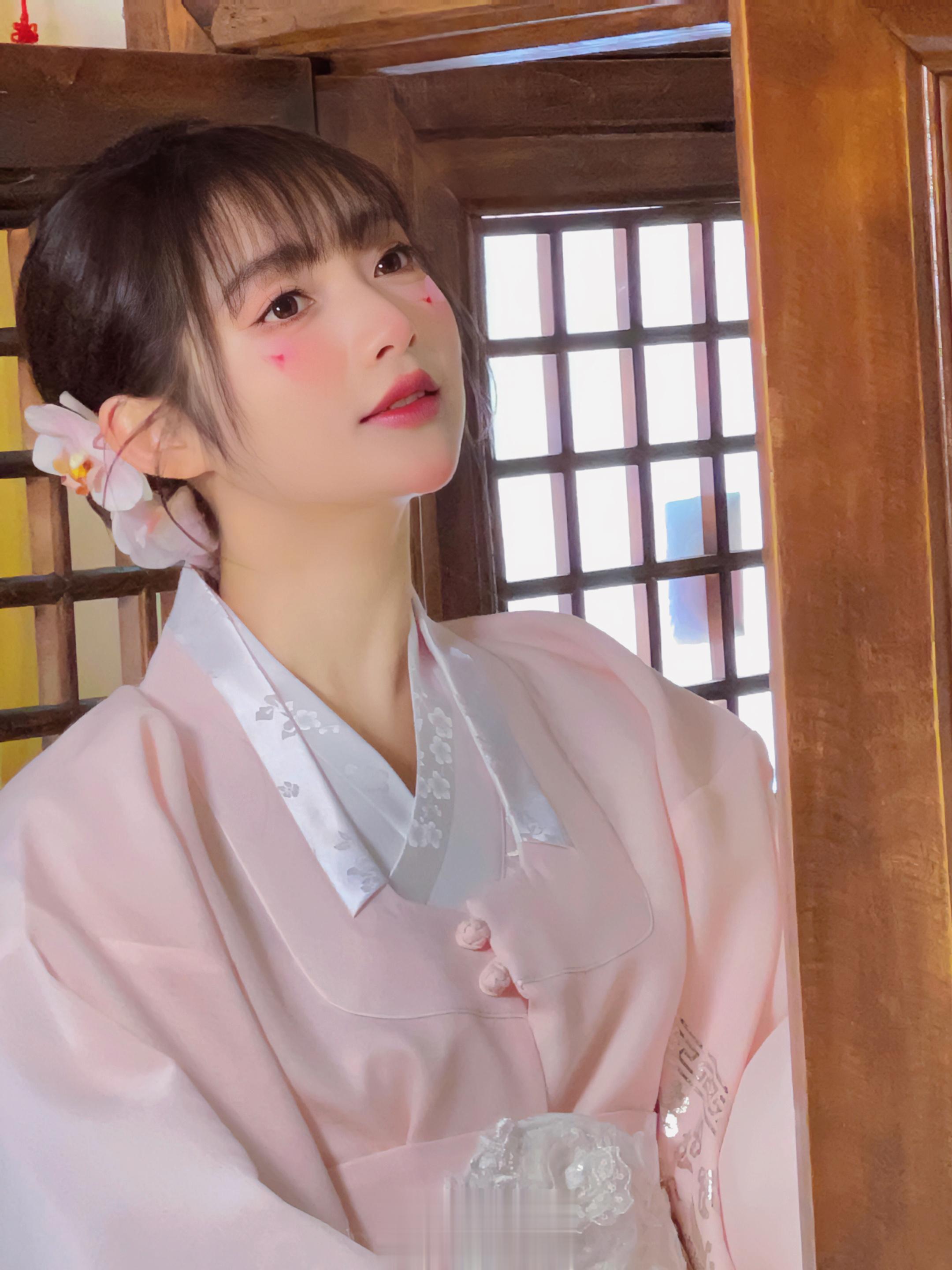 虽然30但仍18  ​​​