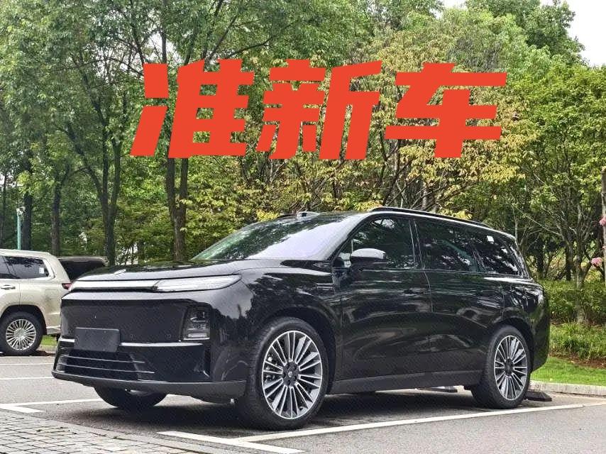 车型：零跑 2027款 C16 630激光雷达智尊版5座
​车况：原版原漆实表9