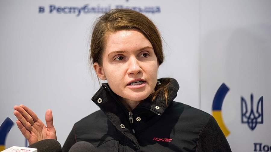 这就是所谓的“回旋镖”扎自己身上了吧？泽连斯基前脚刚在欧洲痛斥对手“只爱权力、无