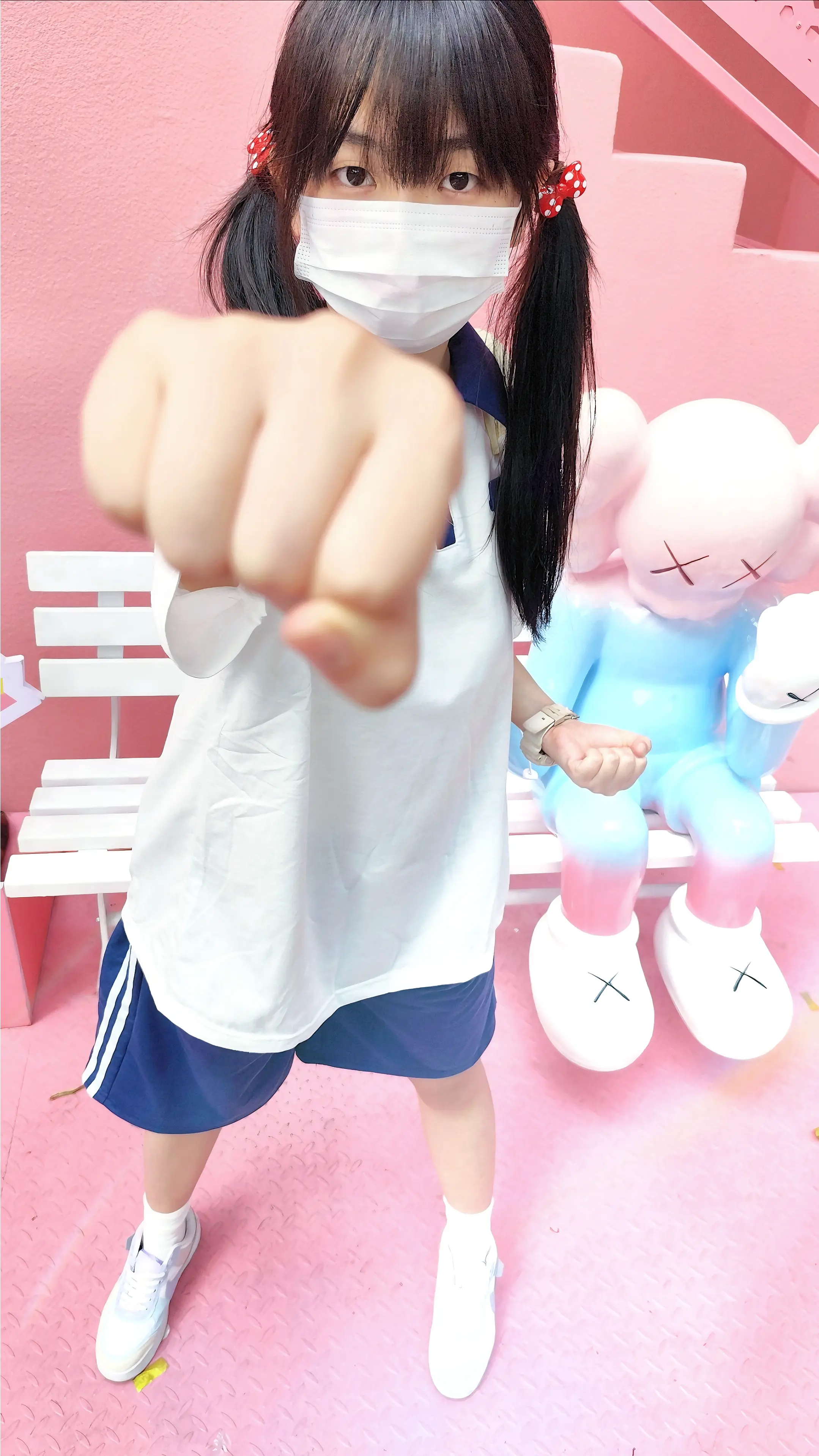 吃我一拳！！ᖰ˃ ⤙ ˂ᖳ。
