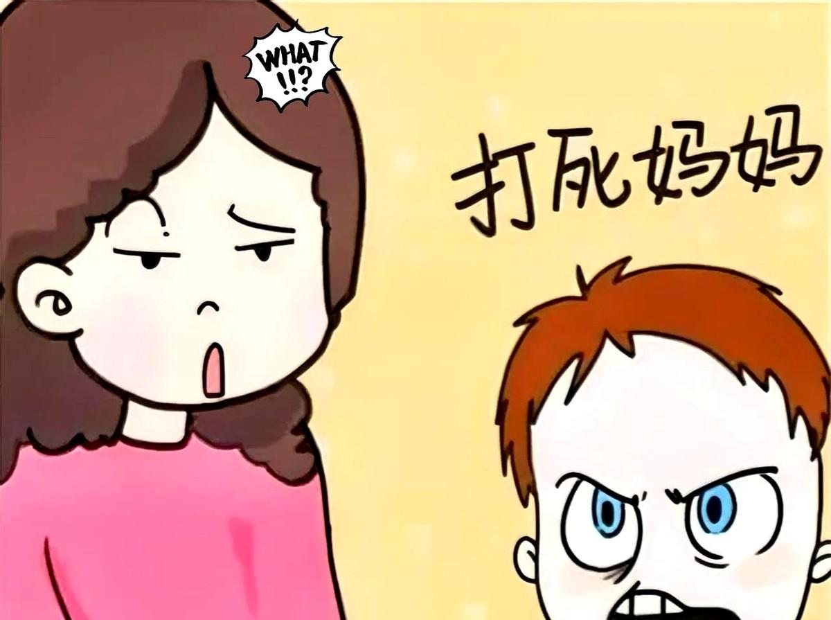 孙子当众咬人，奶奶却夸真棒。

这种教育，正在毁掉下一代。

小区里一个孩子，出