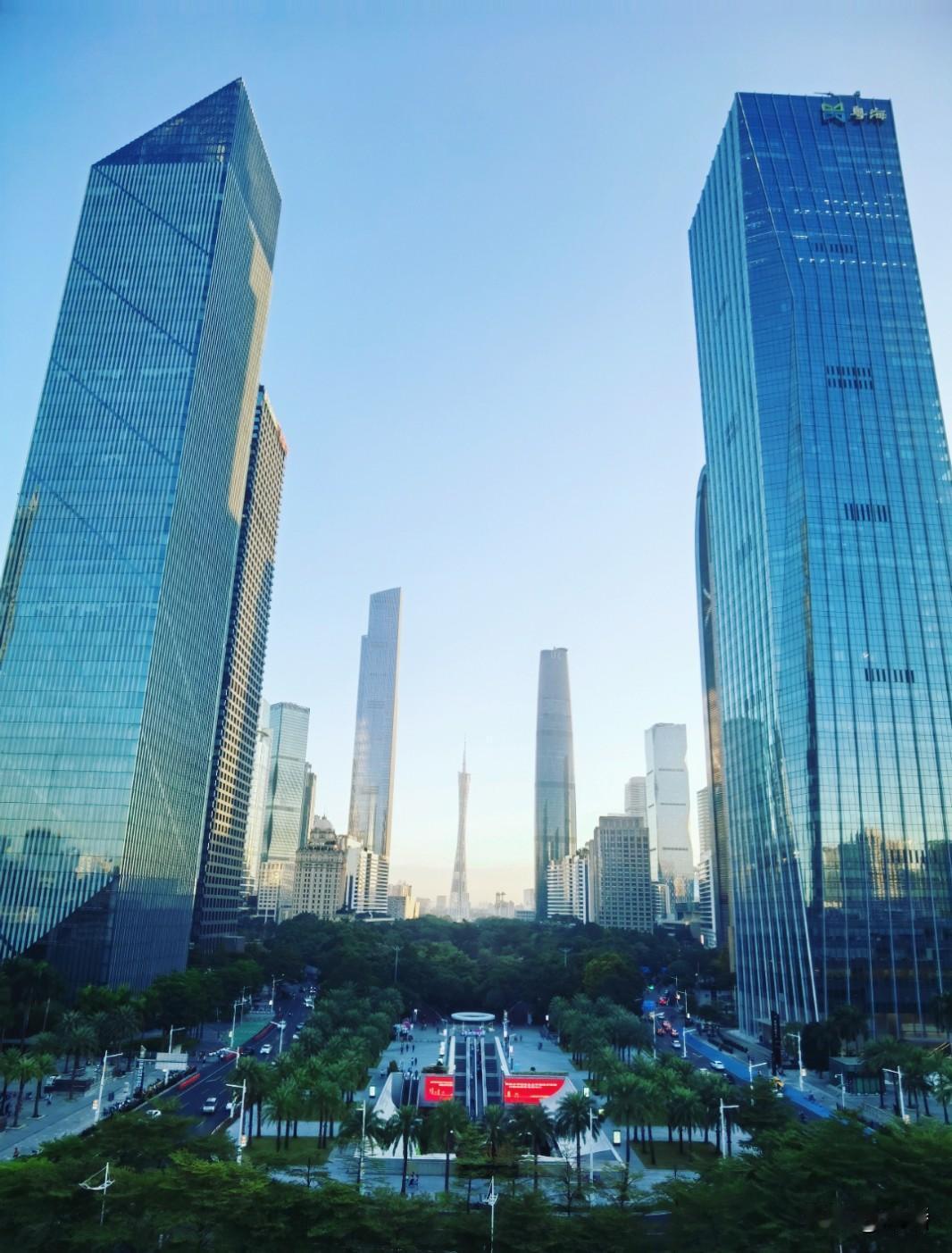 11月30日至12月2日，2025年“读懂中国”国际会议在广州举办，主题是“新布