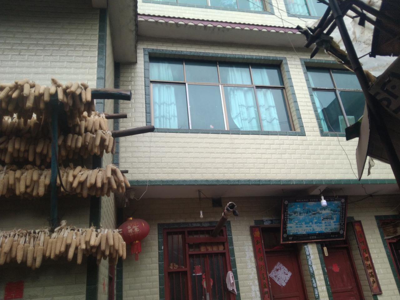 共产党打败国民党，建立新中国！
国民党败退台湾，
解放战争并没结束
国民党不可能